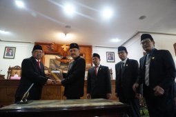 DPRD Tulungagung sahkan APBD 2020