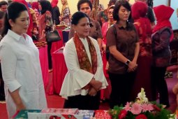 Anne Avantie diajak untuk perkenalkan kain songket