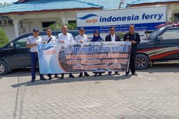 ASDP Batulicin salurkan bantuan kepada korban kebakaran di Pulau Sebuku