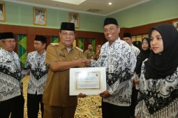 Paman Birin : Tak ada orang pintar tanpa guru