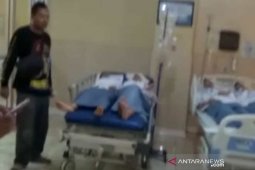 Puluhan santri petempuan di Temanggung dibawa ke RS diduga keracunan