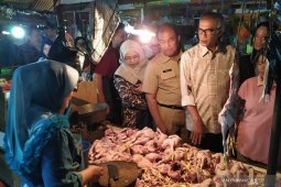 Harga kebutuhan pokok mulai ada yang naik di Pasar Kiaracondong