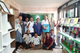 Pengurus Koperasi SKL belajar pembukuan berbasis IT