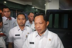 Tito: Permasalahan daerah sampaikan secara resmi