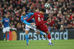 Napoli  bermain imbang di Anfield sambil tunda kelolosan Liverpool