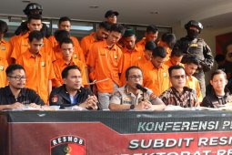 Polisi menangkap pencuri bermodus ganjal ATM