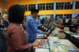 Gubernur Sulsel dorong pihak sekolah tingkatkan minat baca siswa