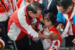 SEA Games 2019, Lisa berurai air mata karena kecewa dapat perak angkat besi