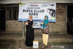 ACT  bantu guru honorer berpenghasilan rendah