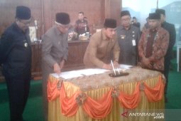 APBD Rejang Lebong disahkan dalam kondisi defisit Rp70 miliar