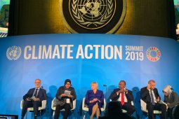 Wali Kota Risma membawa nama Surabaya mendunia