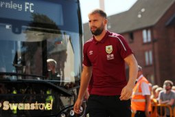 Taylor perparah krisis cedera Burnley