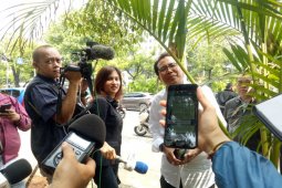Dua personel TNI terluka akibat  granat di Monas, Jokowi serahkan pada Kepolisian