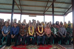 Bupati Paser tinjau pembangunan dermaga pelabuhan pendaratan ikan