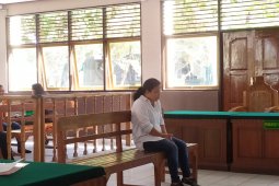 Perempuan Kendal dituntut 13 tahun karena sabu-sabu