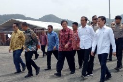 Resmikan Pabrik Polietilena, Presiden Berharap Indonesia Tak Lagi Impor Petrokimia