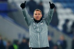 Teken kontrak baru, Rodgers kubur rumor pindah ke Arsenal