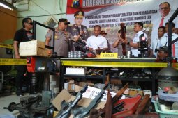 Gudang perakitan senjata ilegal di Lumajang digerebek polisi