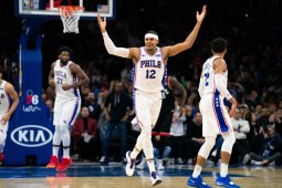 Sixers sempurna di kandang setelah Raptors 110-104