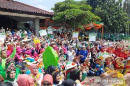 Ade Yasin targetkan satu desa miliki satu KRL di Kabupaten Bogor