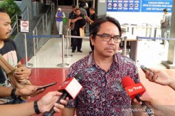 Ade Armando dianiaya massa saat demo di depan gedung DPR