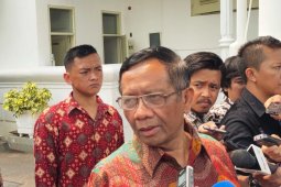 Presiden Jokowi minta Mahfud ikut kawal berantas korupsi besar belum terjamah