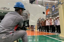 Jokowi targetkan ekspor produk otomotif Indonesia capai 1 juta unit
