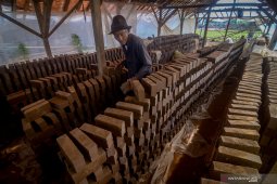 Harga batu bata merah naik signifikan di Abdya