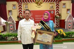 Ketua PKK Tapanuli Selatan dinobatkan sebagai "Gender Champion"