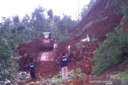 BPBD: Jalan tertimbun longsor di Rejang Lebong sudah dapat dilalui