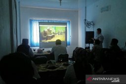 Dinas PPPA Labura laksanakan "Nobar"