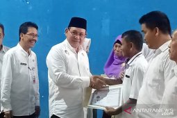 Bupati bertekad genjot pembangunan jalan Kotabaru