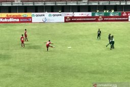 Liga 1: Kalah dari Persebaya, pelatih Badak Lampung tetap puas permainan timnya