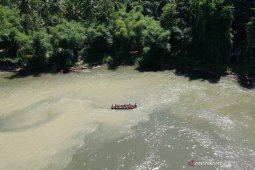BPJamsostek dan jurnalis Gorontalo jajal arung jeram Poduwoma