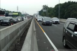 Tol Japek Km 47 - Km 61 arah Cikampek diberlakukan "contraflow"