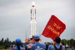 Pesawat ruang angkasa China sukses mendarat ke orbit