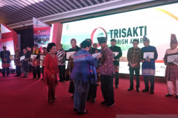 Banyuwangi juarai ajang Trisakti Tourism Award