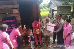 Kapolres Bengkayang beri bantuan panti asuhan jelang Natal