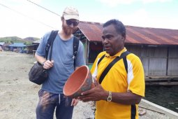 Naftali Felle, pencetus festival tahunan makan papeda