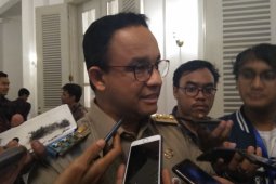Pantau gereja, Gubernur Anies harap persatuan-kedamaian Jakarta terjaga