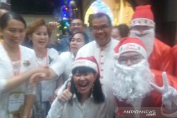 Uskup Agung Medan memimpin  Misa malam Natal di Gereja Katedral