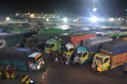 Penumpang di Pelabuhan Merak Banten mulai ramai