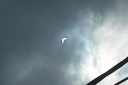 Gerhana Matahari Cincin terlihat di Minahasa, Sulut