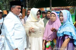 Wali Kota dan istri semangati korban kebakaran