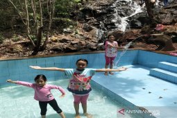 Sultan Adam Public Forest Park full of tourists
