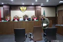 Mantan dirut Garuda Indonesia didakwa lakukan pencucian uang