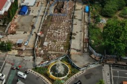 Warga Surabaya bisa lewati Jalan Yos Sudarso saat malam tahun baru
