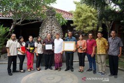 Pemkot Denpasar raih penghargaan KPM dan PKH tingkat nasional