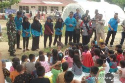 KPAD dan Dinas PPPA kunjungi dan hibur anak korban banjir bandang