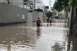 Saat banjir, Operator seluler upayakan BTS tetap teraliri listrik